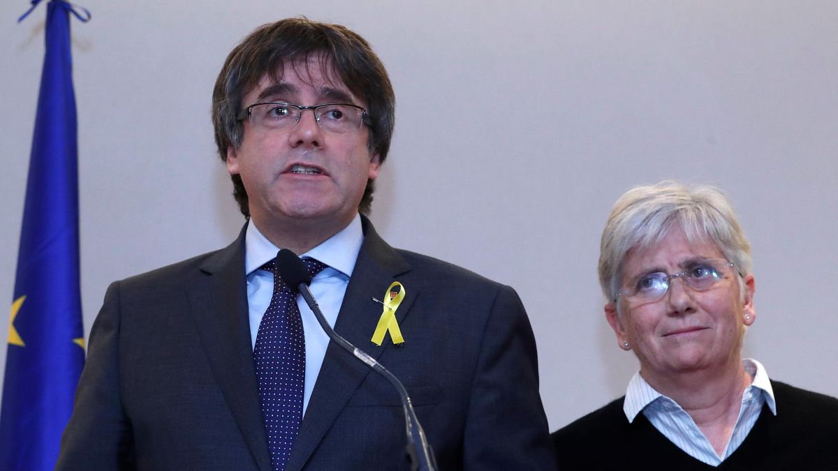 Puigdemont asegura que tomará posesión pero no garantiza su retorno a Cataluña