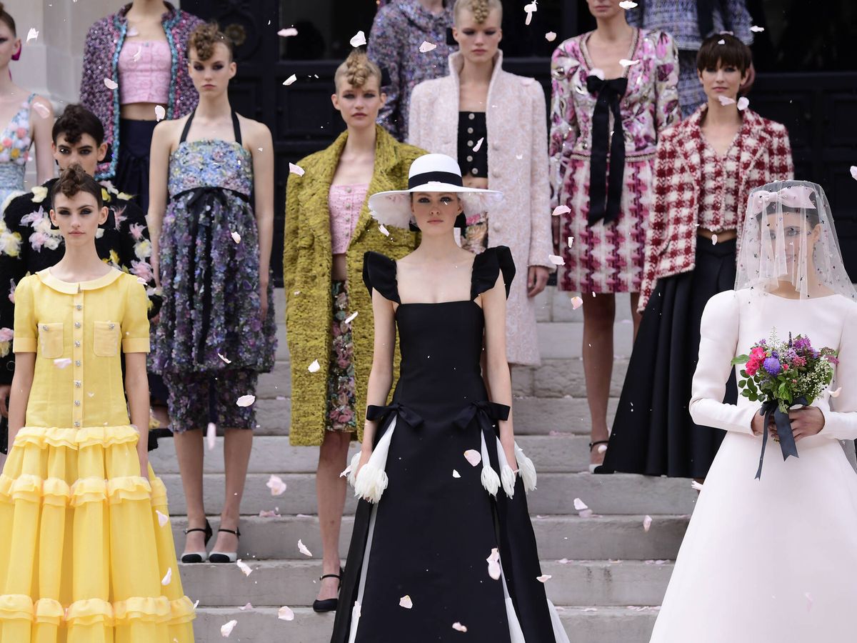 Foto: Final del desfile de Chanel en su desfile de la Alta Costura. (Getty)