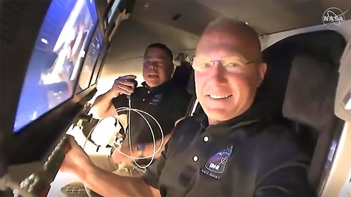 La Crew Dragon de SpaceX transporta con éxito a dos astronautas a la Estación Espacial
