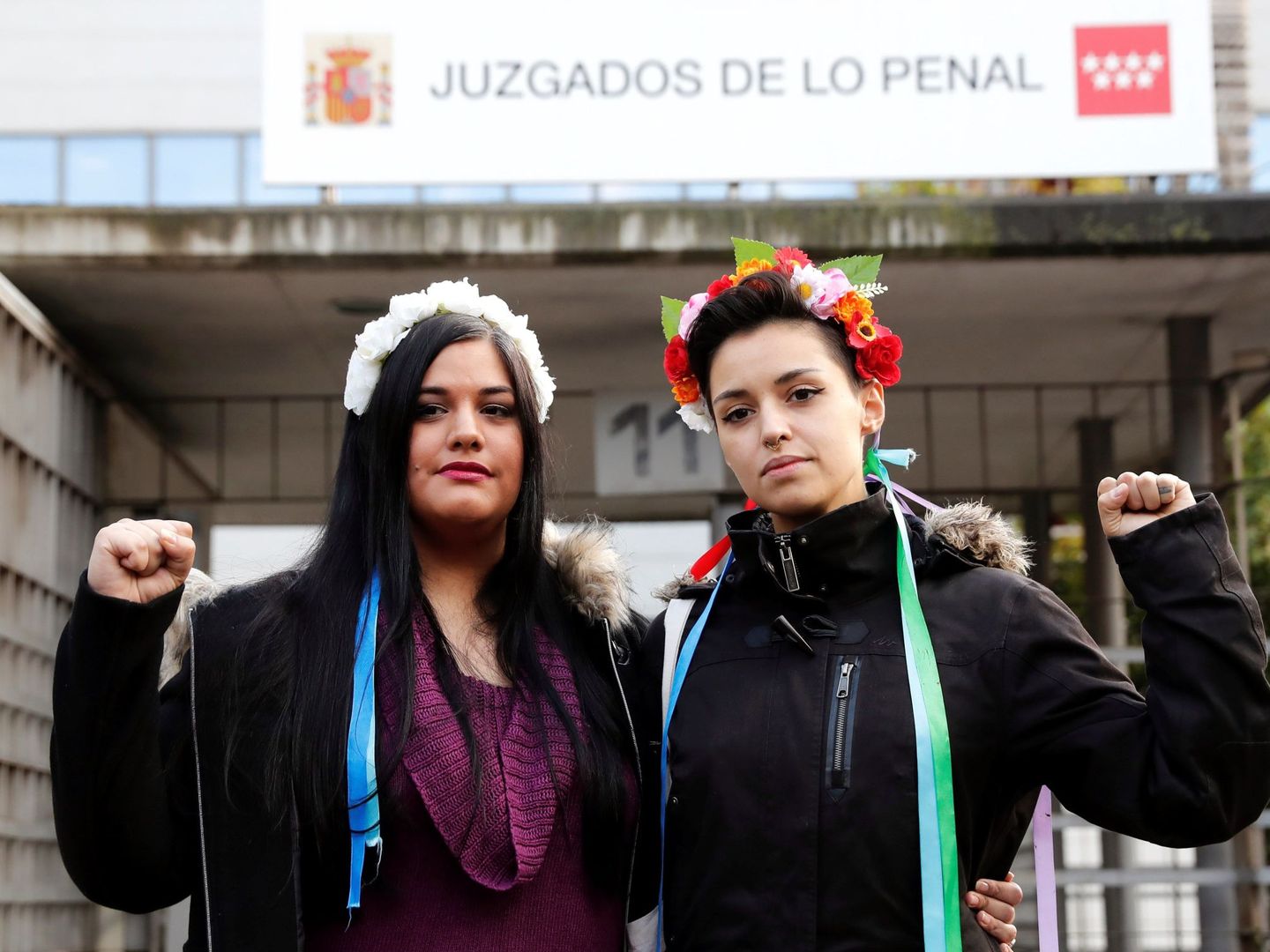 Las dos activistas de Femen juzgadas. Foto: EFE