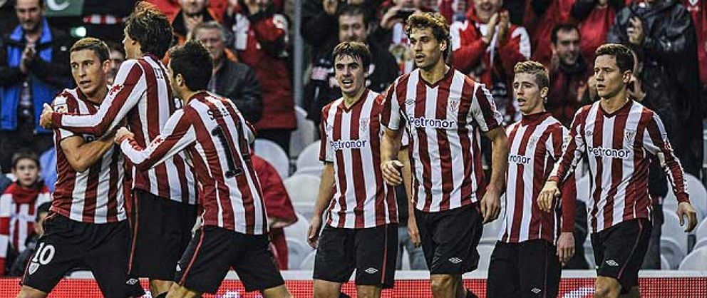 Foto: El Deportivo aguanta el asedio ante un Athletic de Bilbao que mereció más