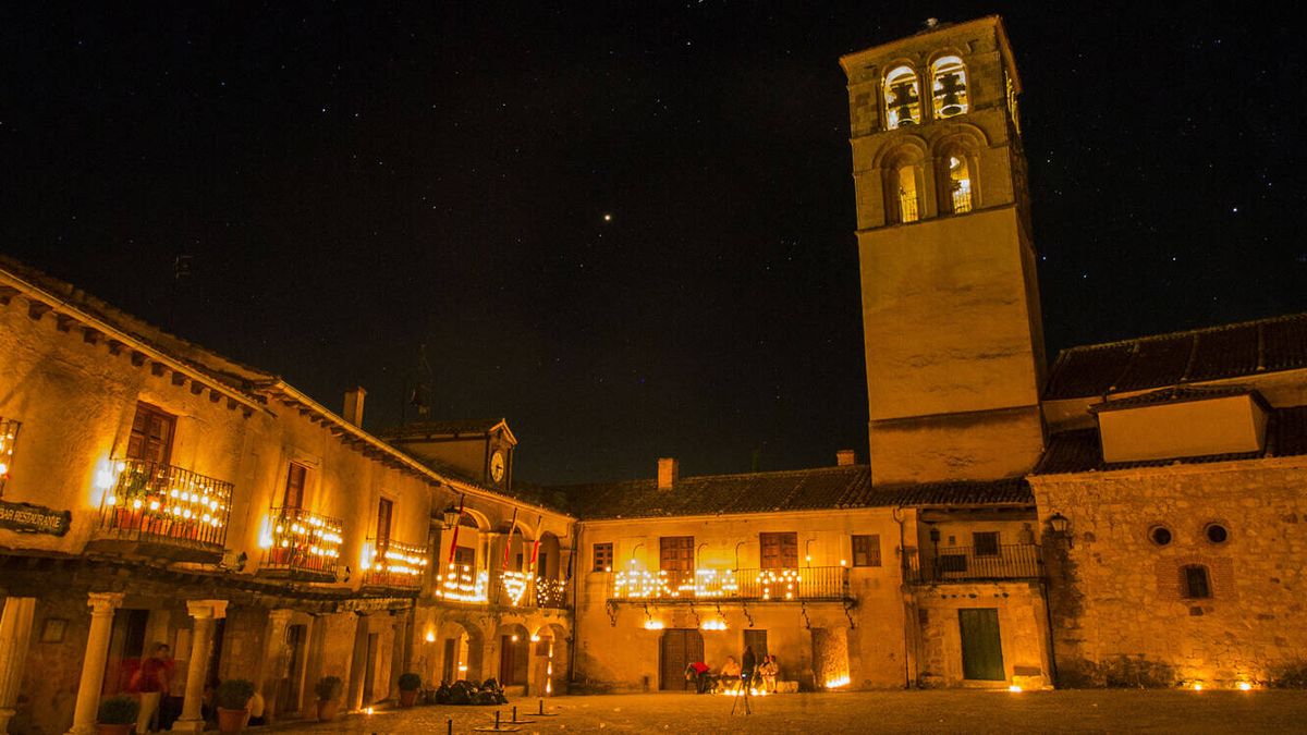Conciertos a la luz de las velas en Pedraza (Segovia) este julio: programa completo y horarios