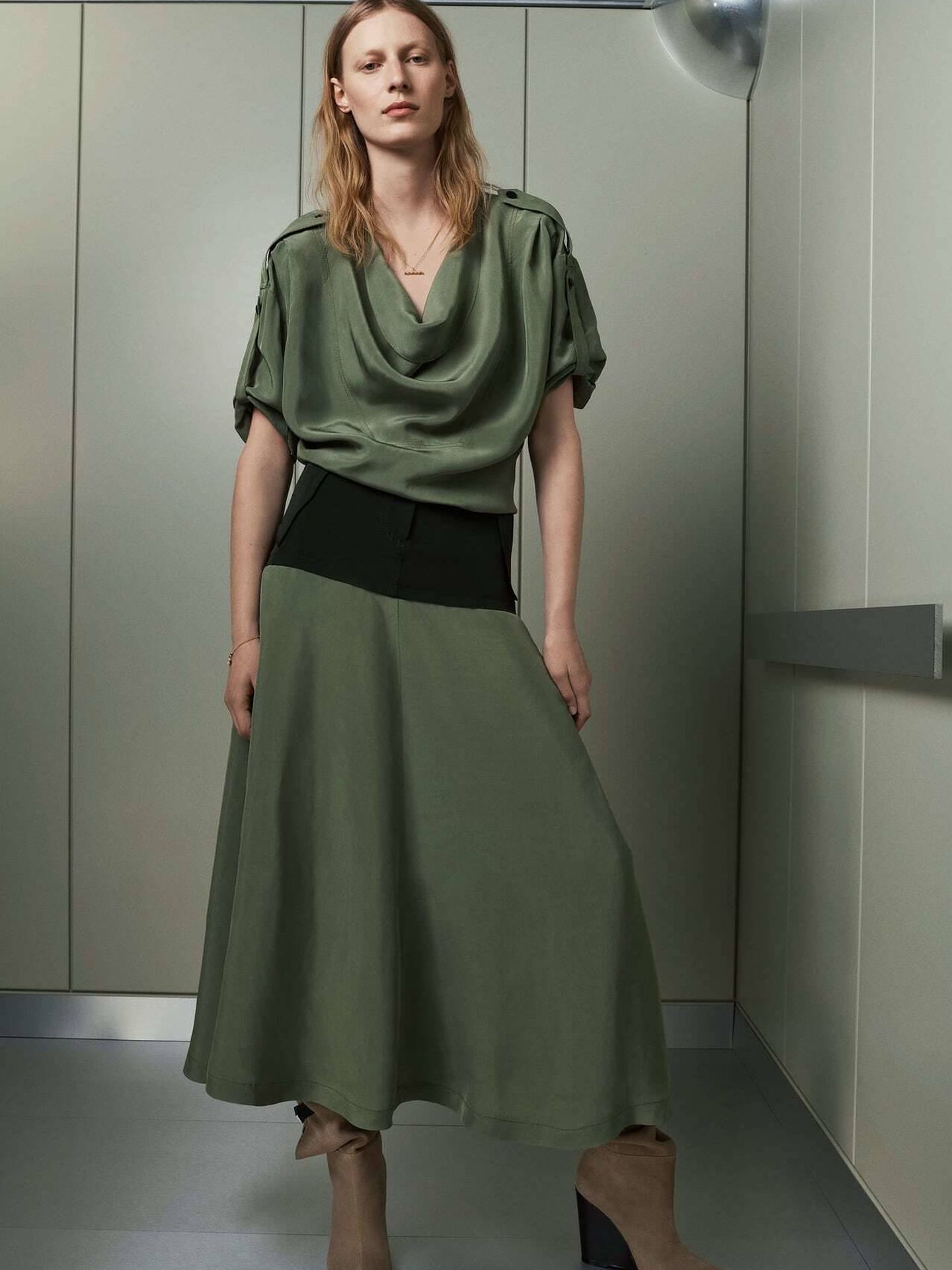 Un vestido de la nueva colección SRPLS de Zara. (Cortesía)