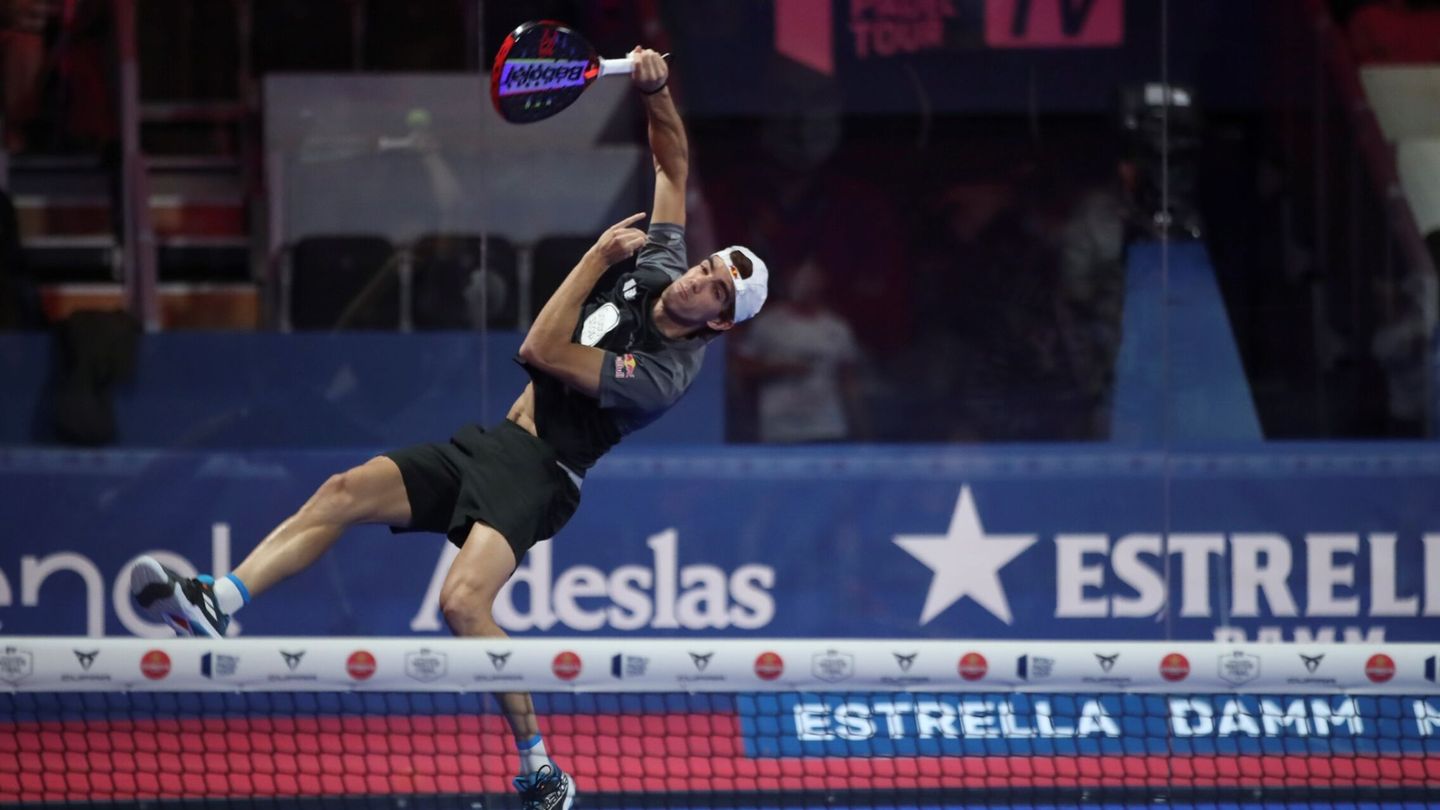 Juan Lebrón, durante en la final masculina del torneo 'Estrella Damn Master Final'. (EFE/David Fernández) 