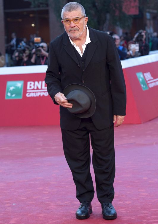 El director y guionista estadoundiense David Mamet posa en la alfombra roja durante el Festival de Cine de Roma (Italia) en 2016 (EFE Claudio Onorati)
