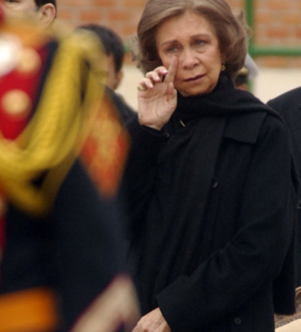 Foto: La reina, desolada tras la muerte de su amiga Ana Medina