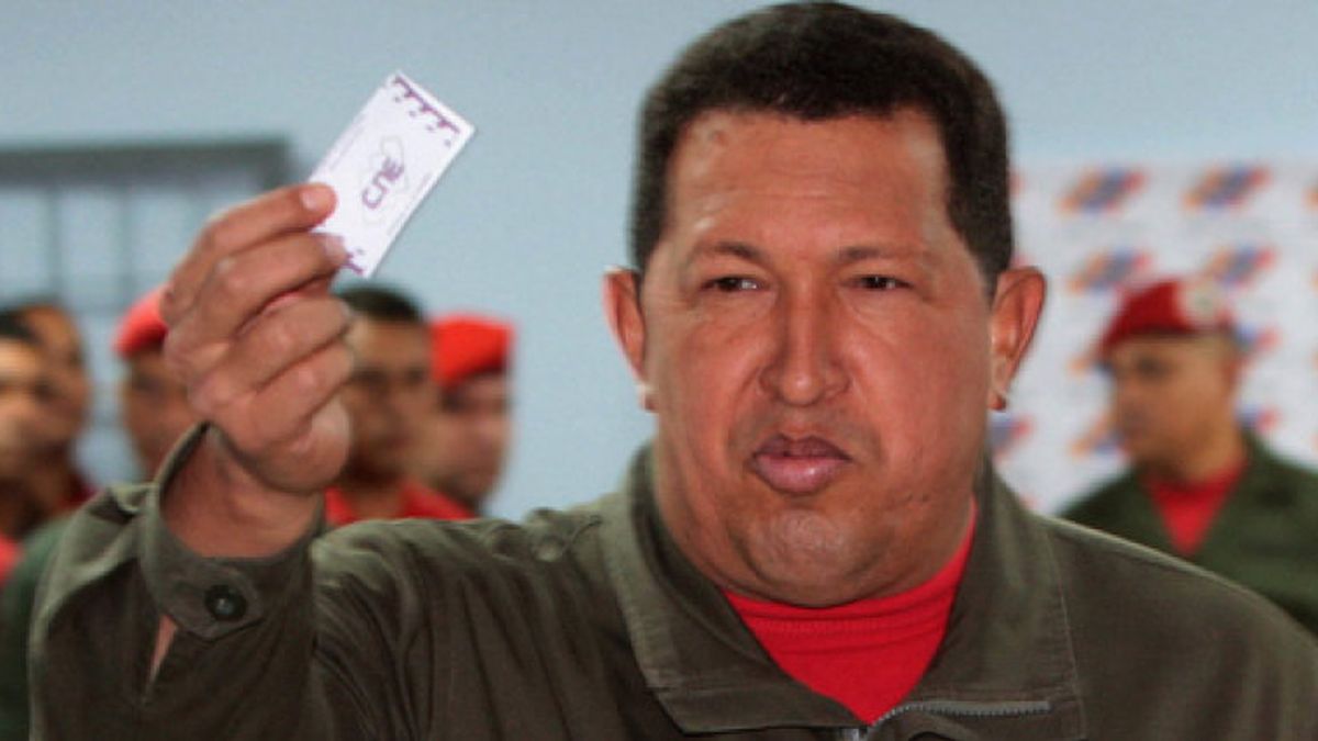 Los venezolanos le abren a Chávez el camino de un tercer mandato en 2012
