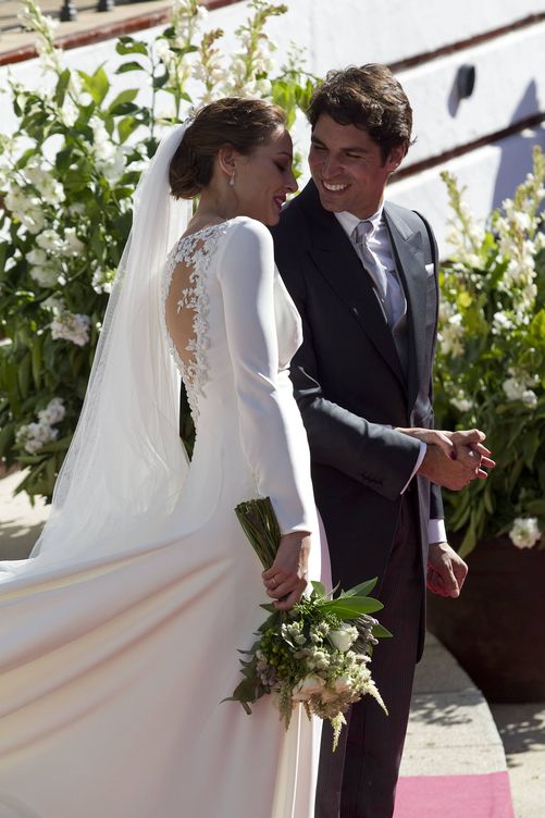 Eva González y Cayetano Rivera, el día de su boda. (Getty)
