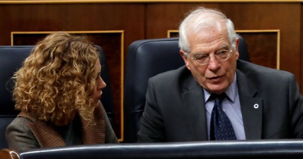 Foto: Meritxell Batet y Josep Borrell en el Congreso. (EFE)
