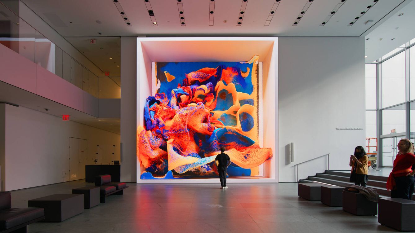 Foto: 'Unsupervised' es la nueva estrella del MoMA, en Nueva York. Un artista de inteligencia artificial alimentada por 180.000 obras de la colección desarrollada por Refik Anadol. (Foto cedida por Refik Anadol)