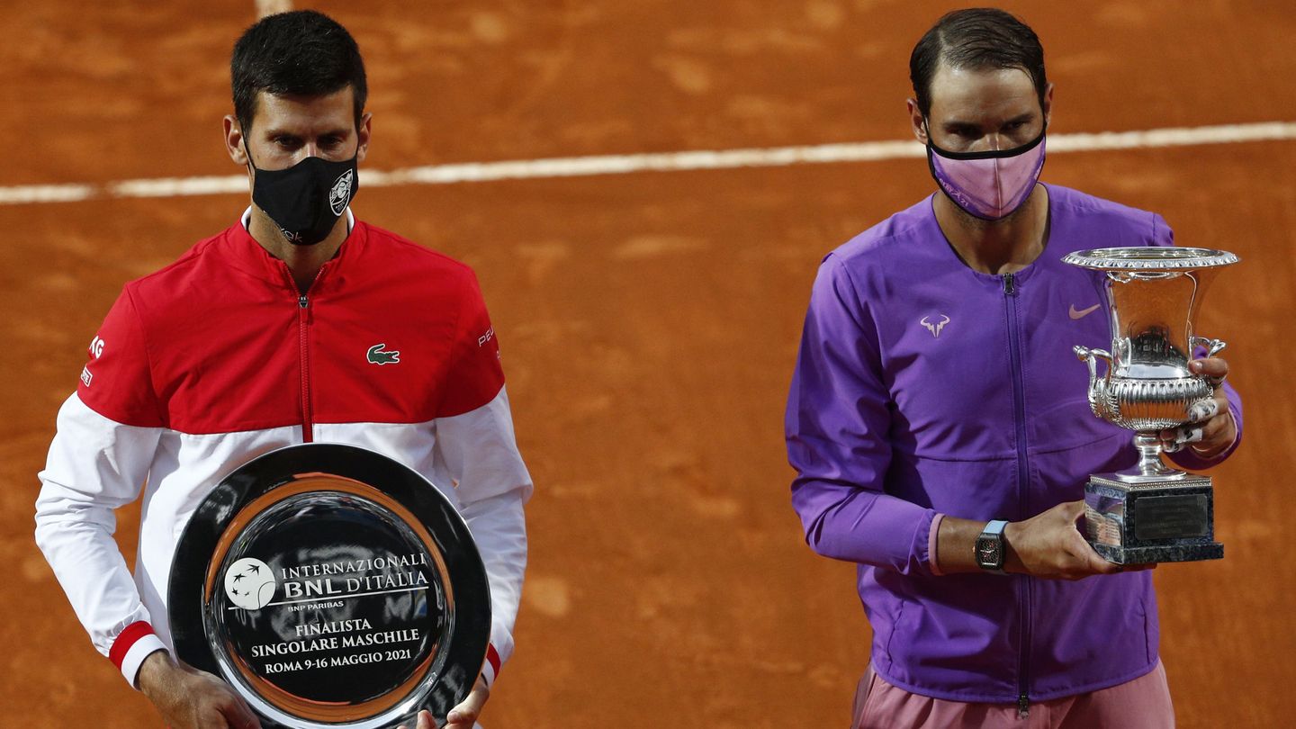 Djokovic y Nadal, después del partido. (EFE)