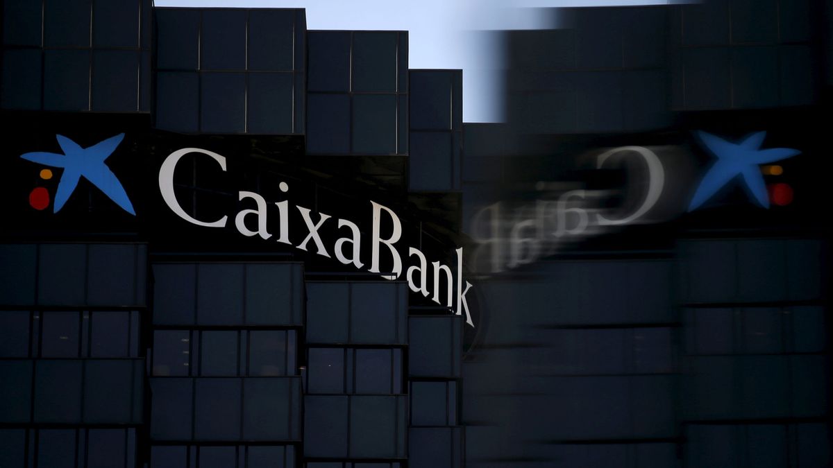 CaixaBank revoluciona la banca privada con comisiones directas por asesoramiento
