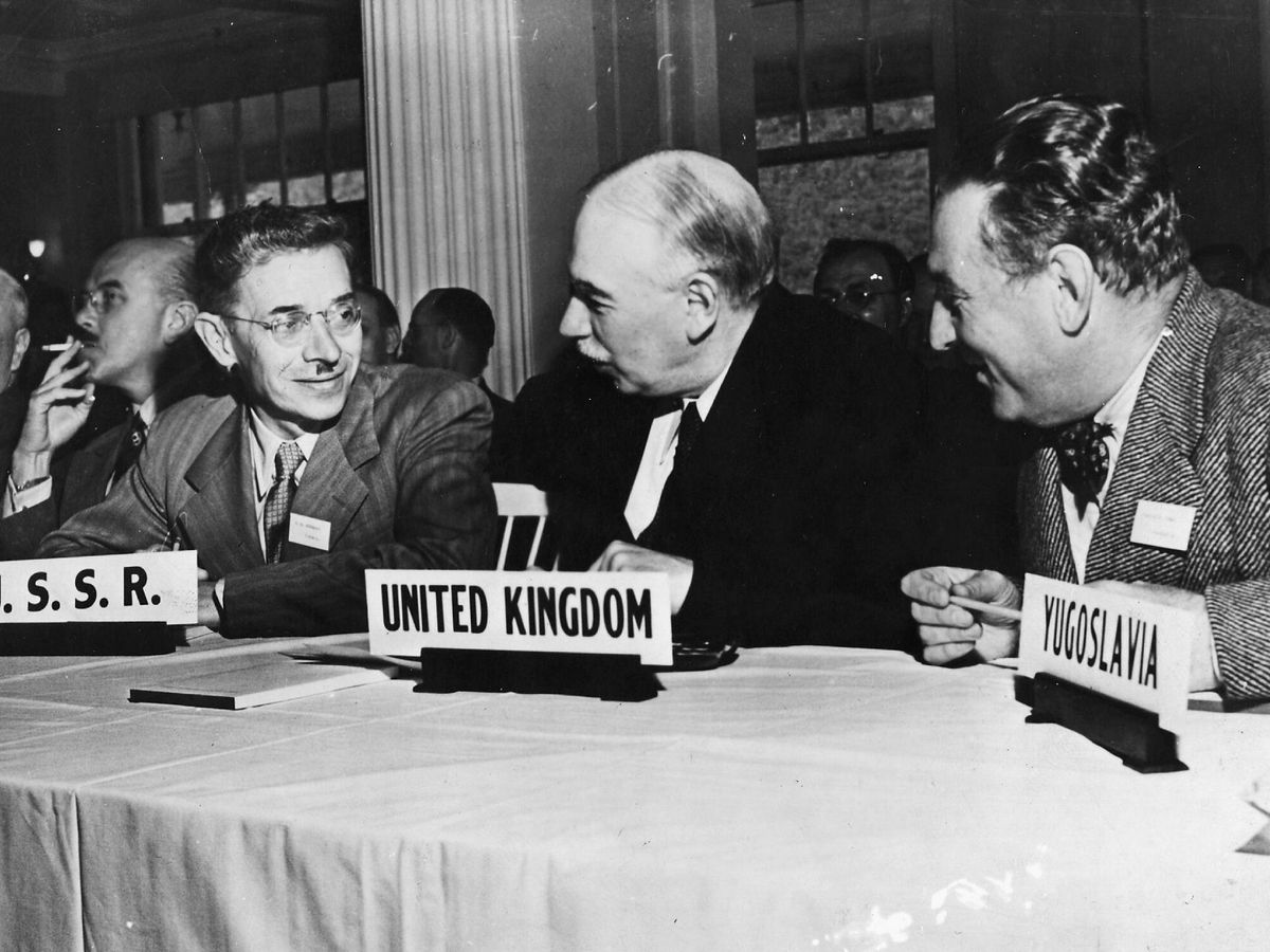 Foto: Firma del histórico acuerdo de Bretton Woods. (Getty)