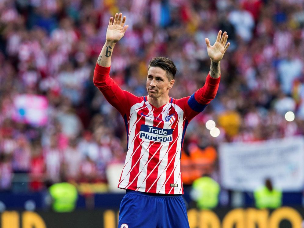 Foto: Despedida de Fernando Torres con la camiseta del Atlético de Madrid. (EFE)