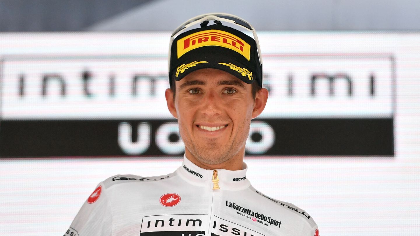 Juanpe López sucedió a Contador en 'La maglia rosa' en esta edición. (EFE/Maurizio Brambatti)