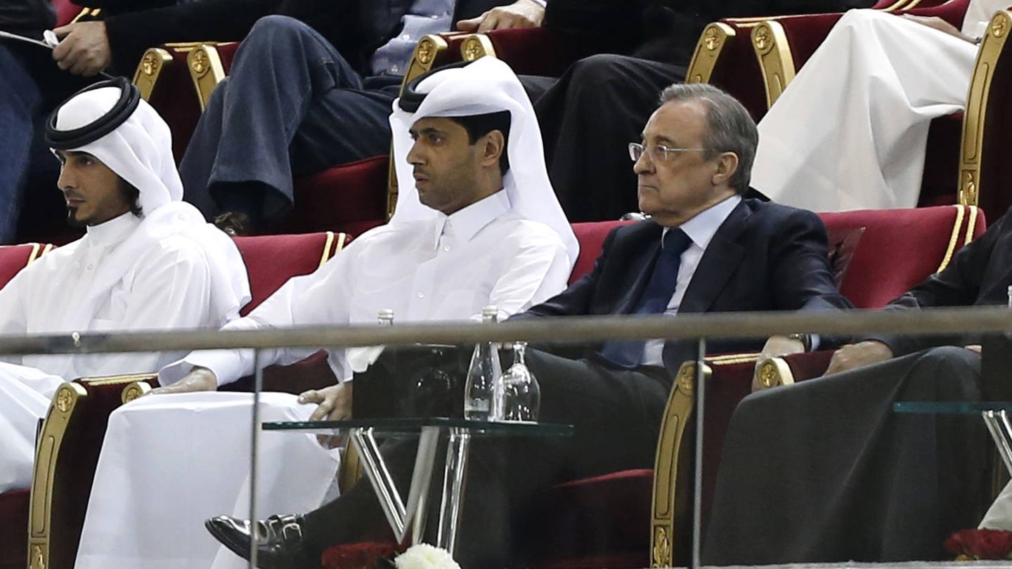 Florentino Pérez junto a Nasser Al-Khelaifi, presidente del PSG. (Reuters)