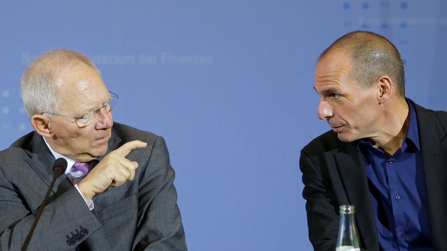 Rueda de prensa con con su homólogo alemán y rival Wolfgang Schäuble. (Reuters)