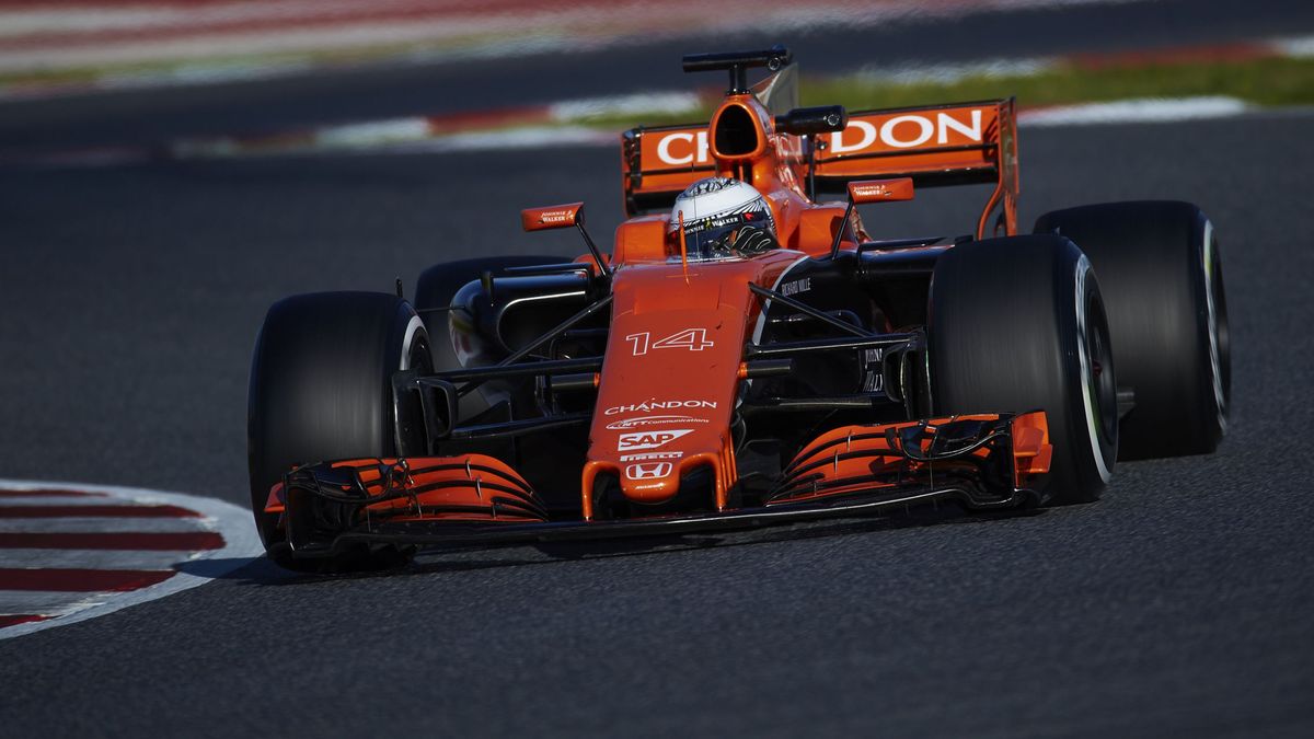 Aunque el McLaren ya rueda bastante, todavía está crudo... "tenemos problemas"