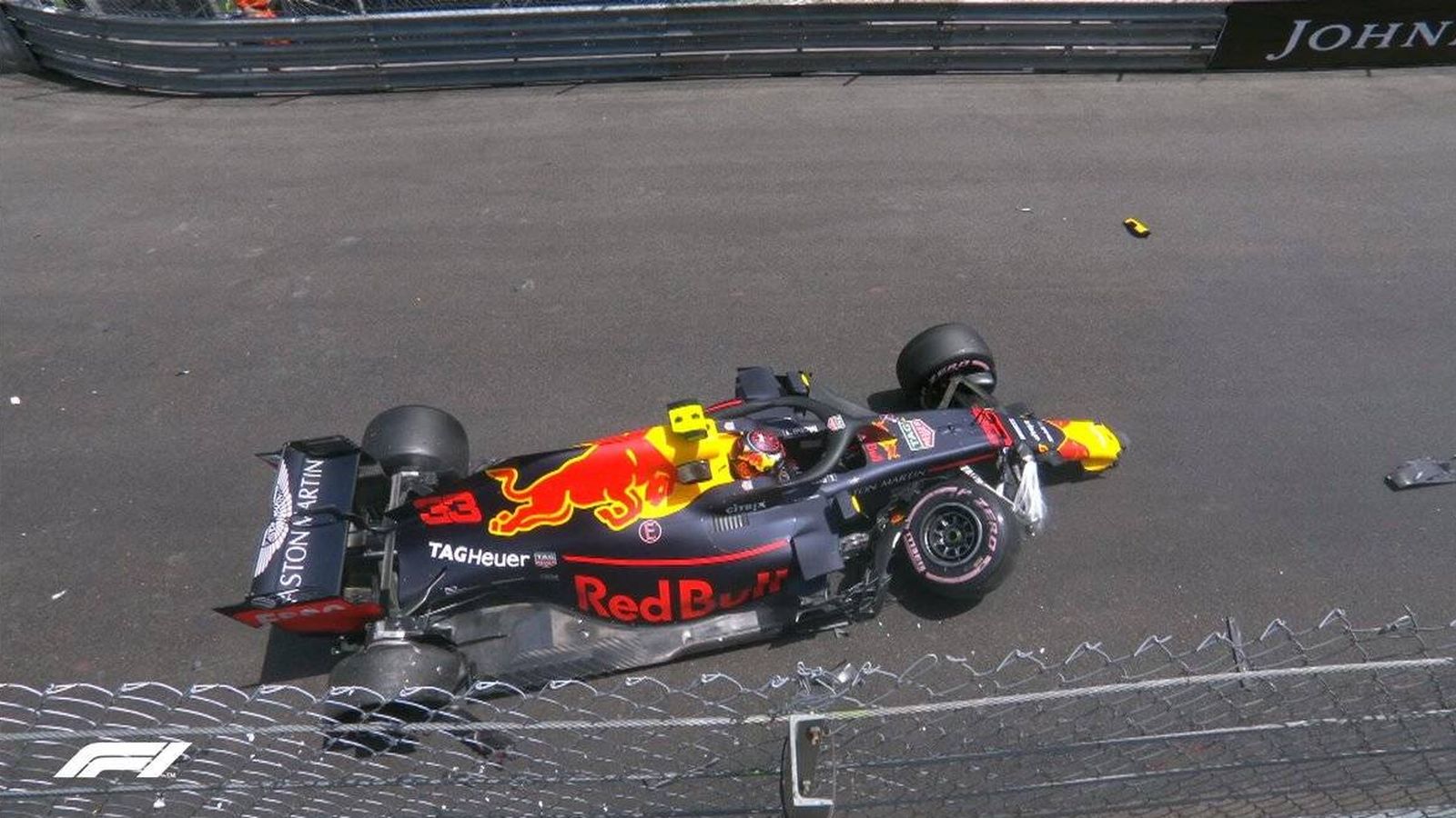 Foto: Un fuerte accidente de Verstappen en los Libres 3 pone en interrogante su presencia en la clasificación (Twitter: @F1)