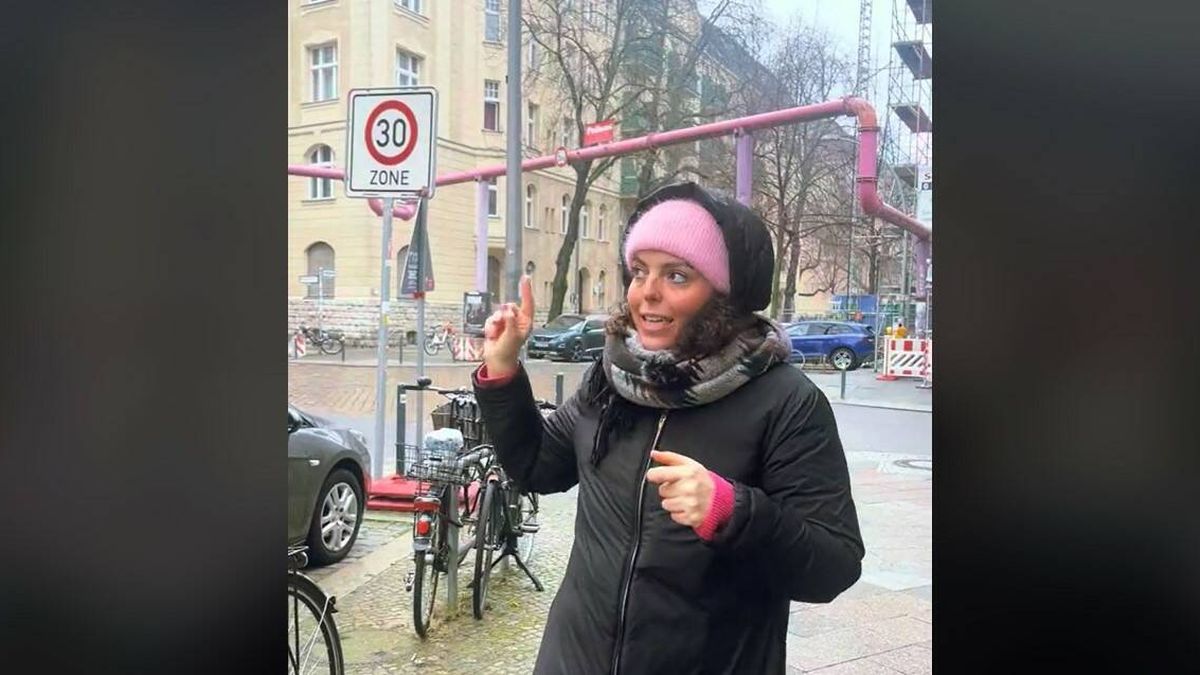 Soy arquitecta y este es el motivo por el que hay tuberías rosas en lo alto de las calles de Berlín