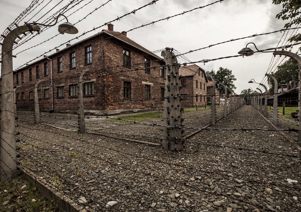 Foto: El campo de concentración de Auschwitz, en Polonia, recibe cientos de visitantes cada día. (Corbis)