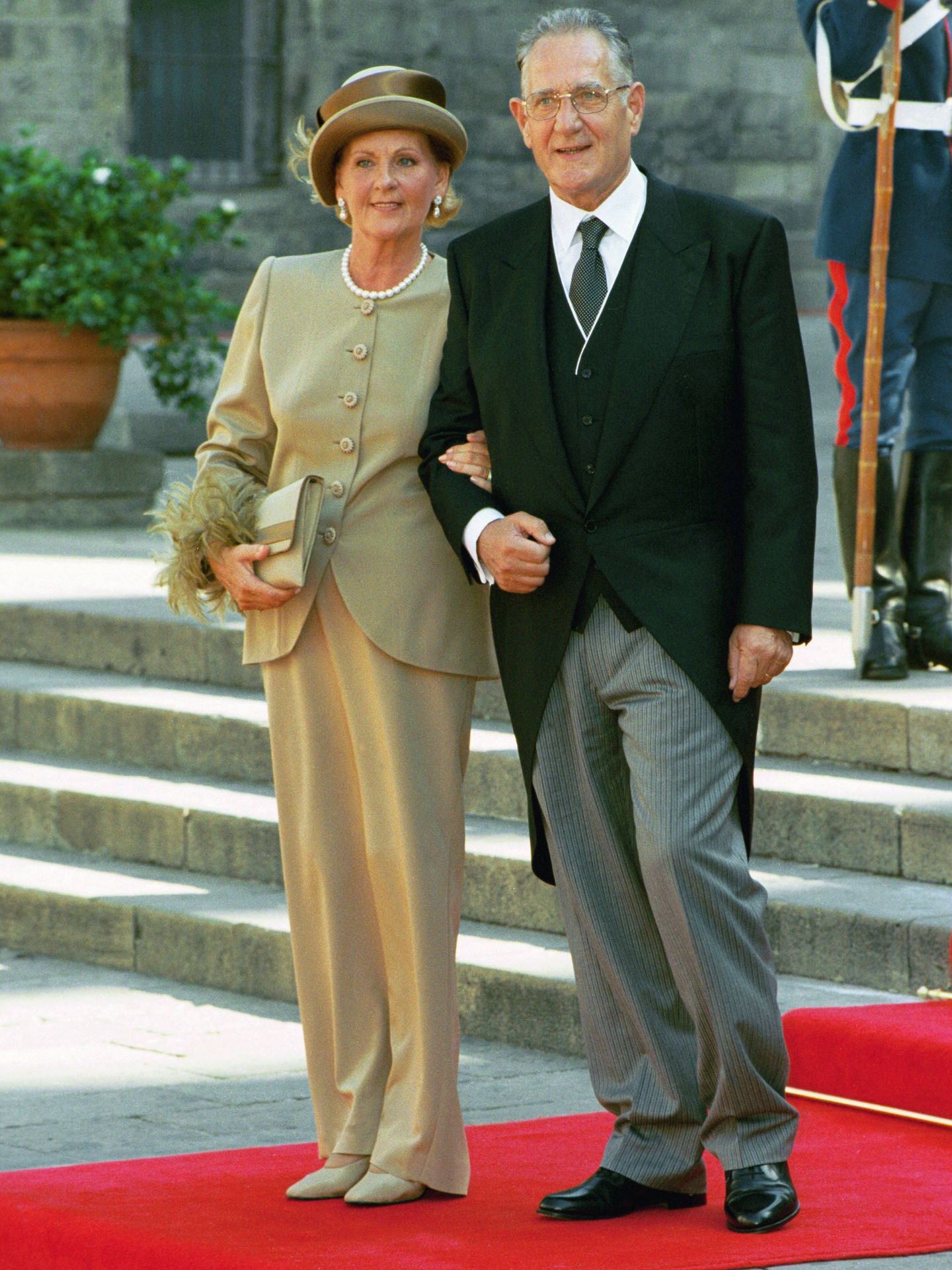 Juan María Urdangarin y Claire Liebaert, el día de la boda de su hijo Iñaki. 