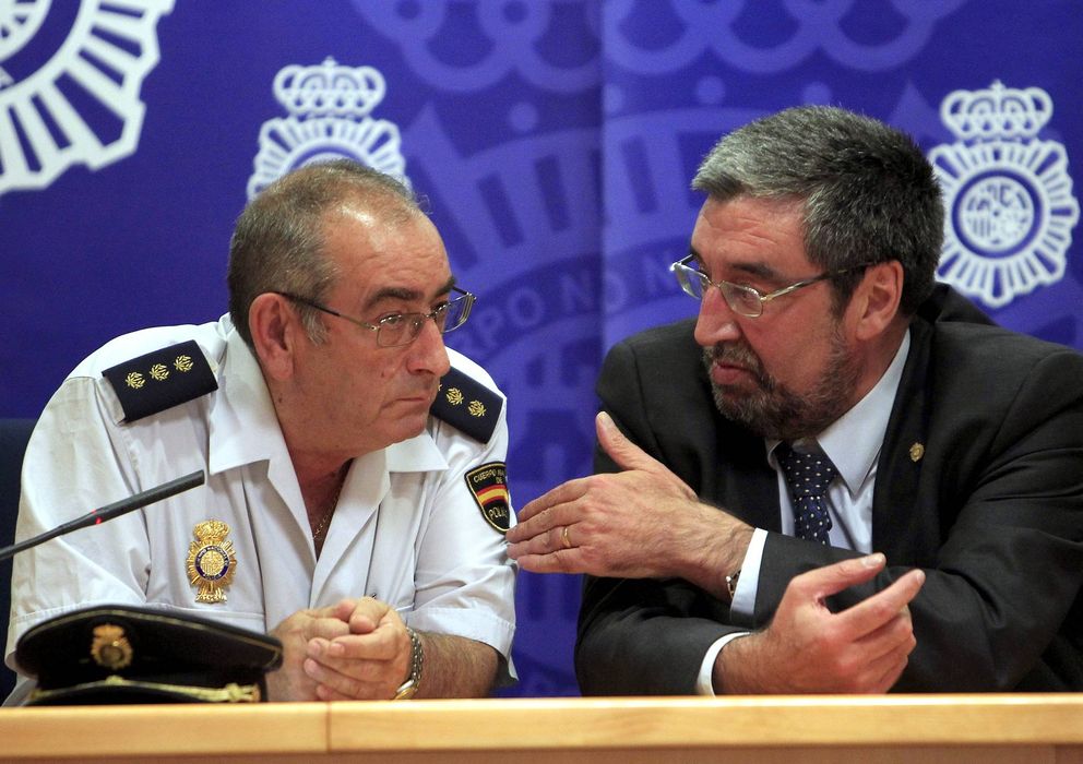 Foto: Serafín Castro (i) y José García Losada (d), máximo responsable de la investigación del caso Gürtel. (EFE)
