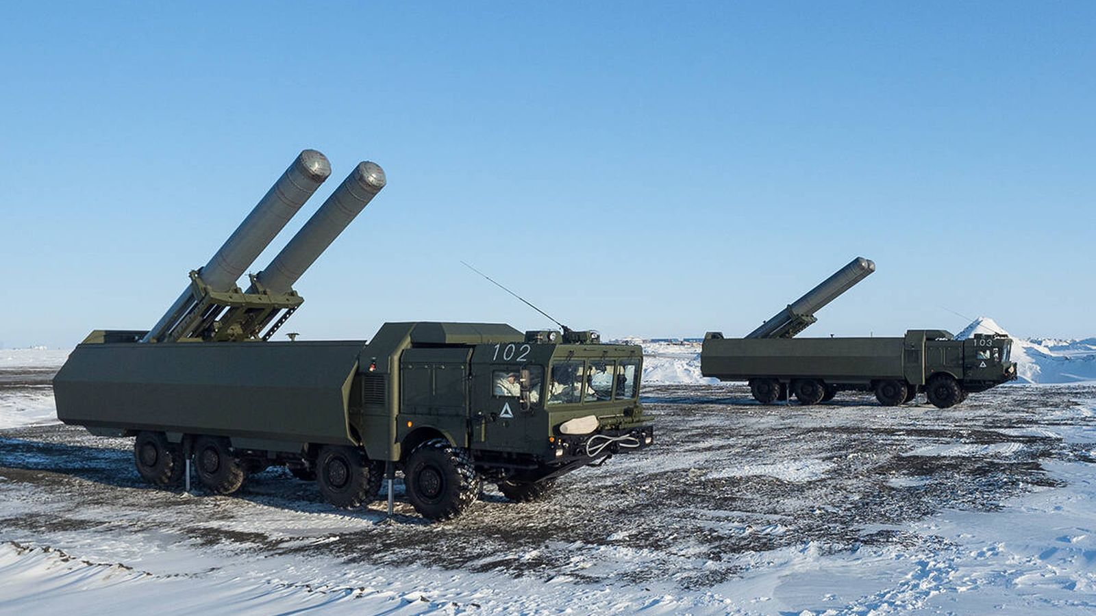 Plataformas de lanzamiento de misiles K-300P Bastion-P. (Mil.ru)