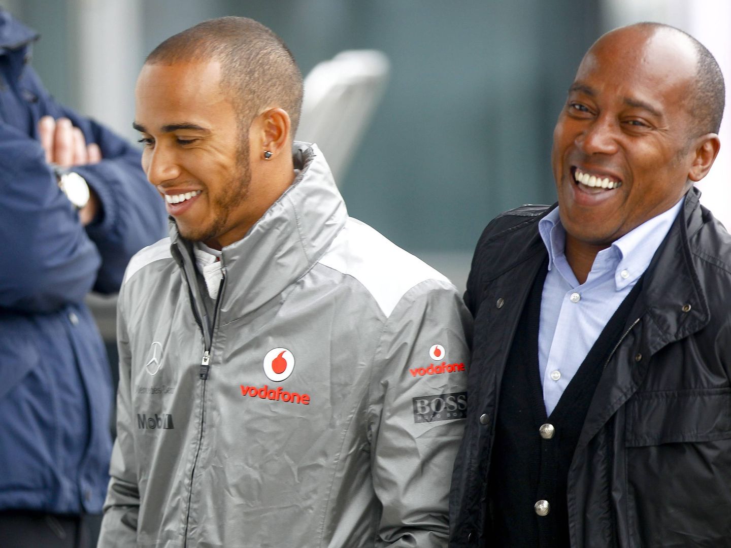 Lewis Hamilton junto a su padre en 2012. (EFE)