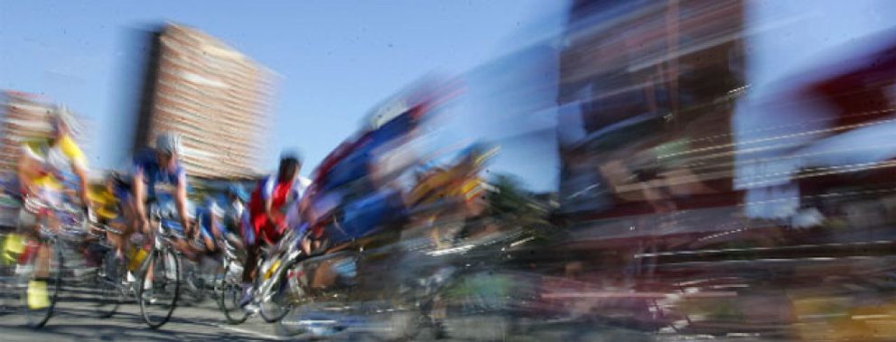 Foto: La UCI niega las acusaciones de "indulgencia" en los controles antidopaje en el Tour