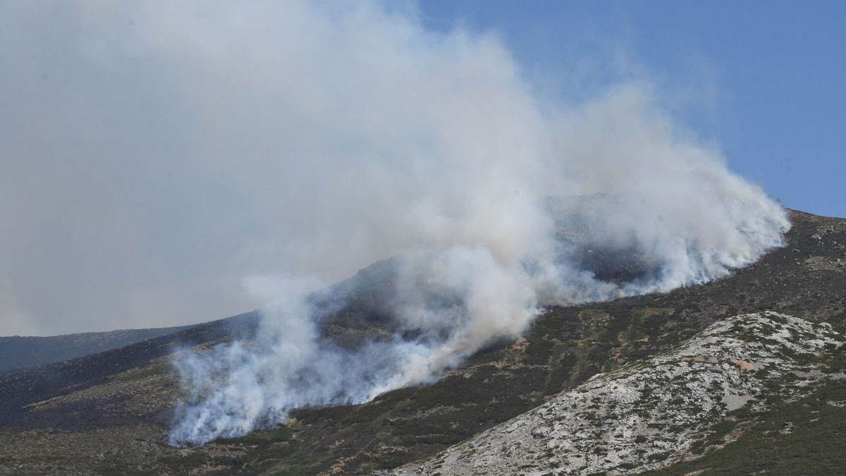 El incendio de Boca de Huérgano (León) amenaza zonas pobladas