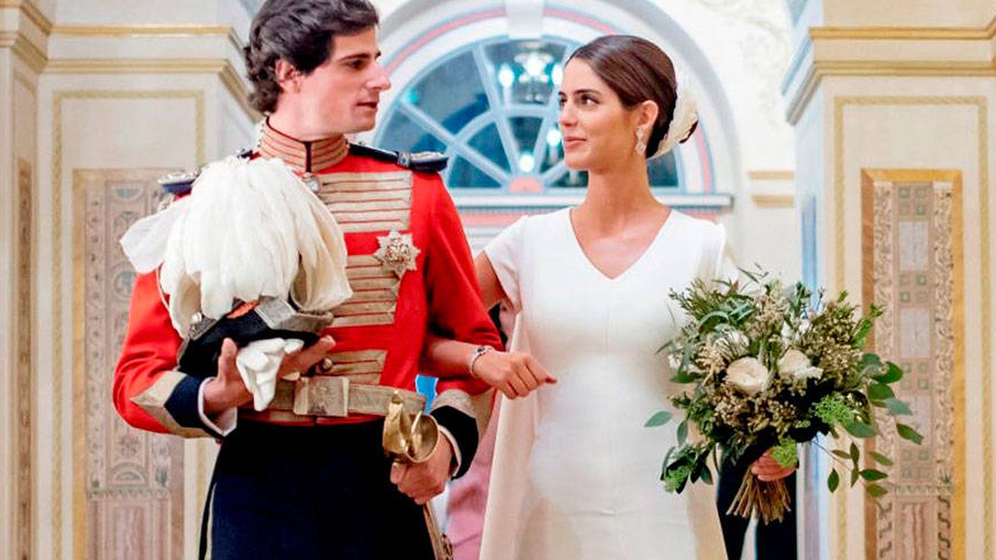El duque de Huéscar y Sofía Palazuelo, el día de su boda. (EFE)