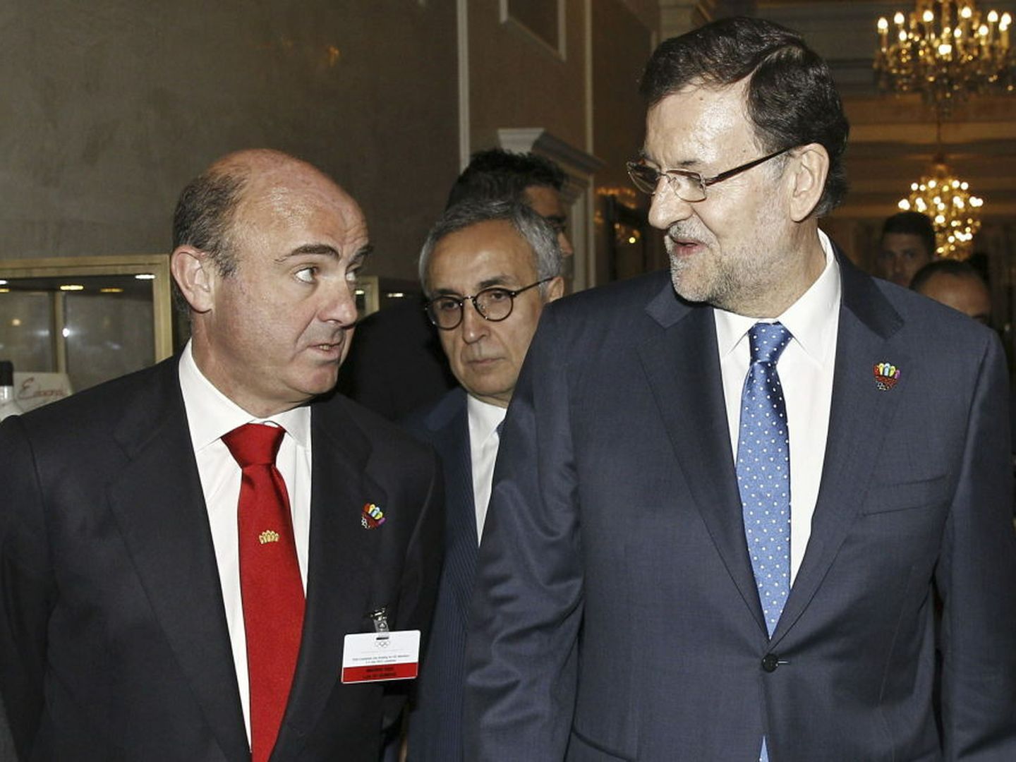 Luis de Guindos y Mariano Rajoy (EFE)