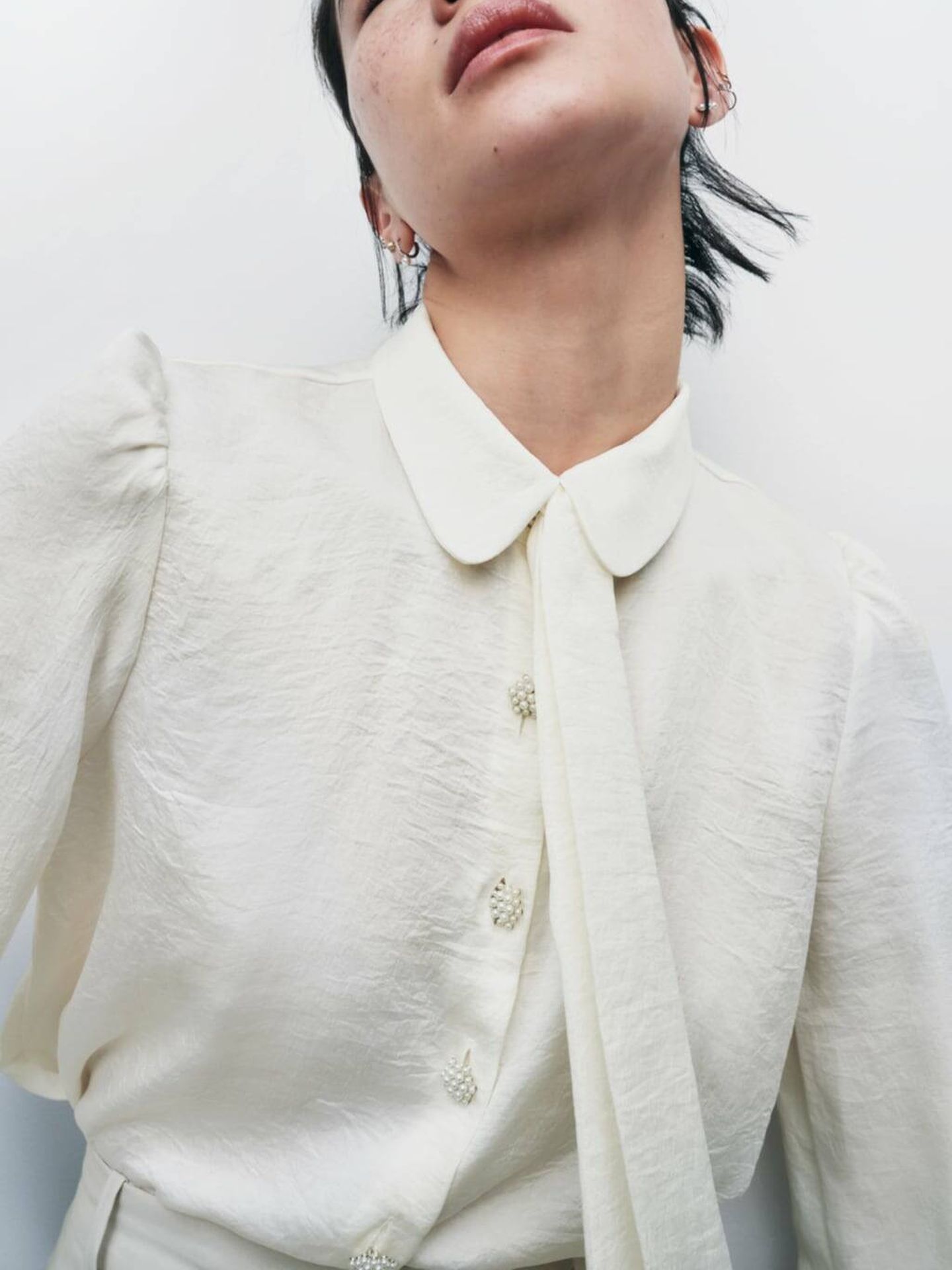 referir cadena Nos vemos mañana Esta camisa blanca de Zara es la joya que transforma todos tus looks