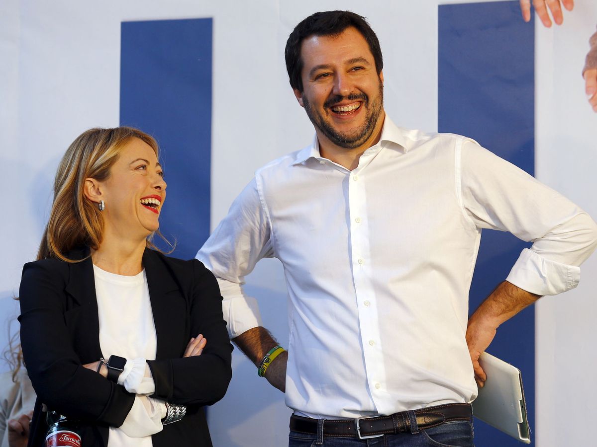 Foto: La líder de los Fratelli d'Italia, Giorgia Meloni y Matteo Salvini (Reuters)