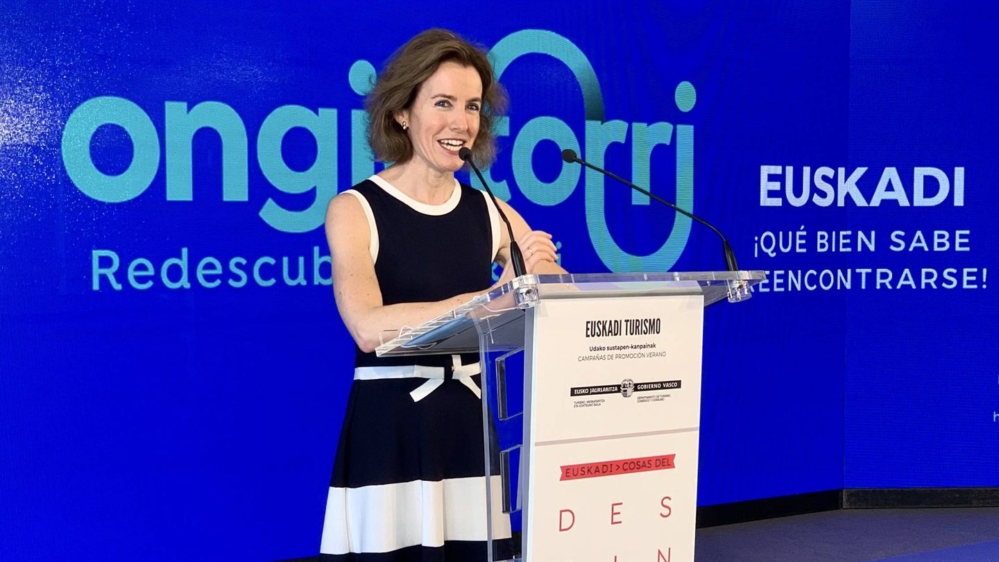 La consejera vasca de Turismo, Sonia Pérez, en la presentación en Bilbao de las campañas de promoción turística de Euskadi de cara al verano. (Irekia)