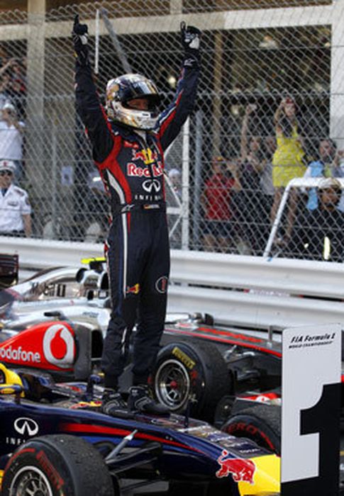 Foto: Vettel celebra la victoria en Mónaco.