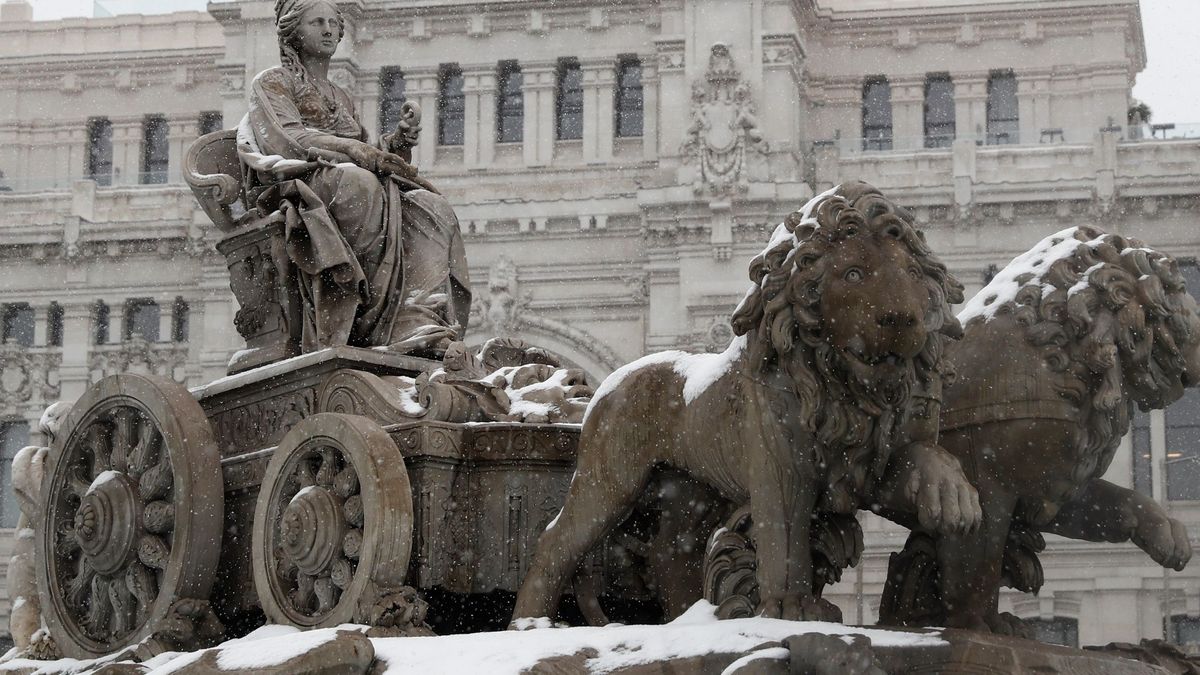 Madera, paja y estiércol: así se han protegido las esculturas de la nieve desde el siglo XVIII 