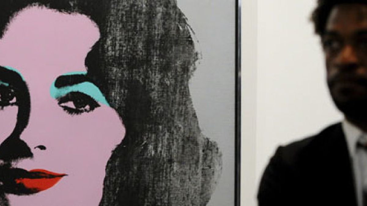 El 'gran mundo' de Andy Warhol se descubre en París