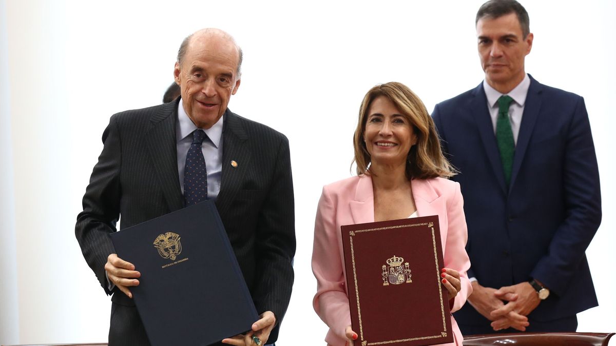 Renfe entra en la campaña catalana en el peor momento para la ministra Raquel Sánchez