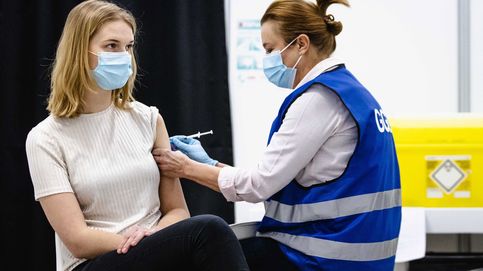Países Bajos detiene la vacunación con AstraZeneca en menores de 60 años