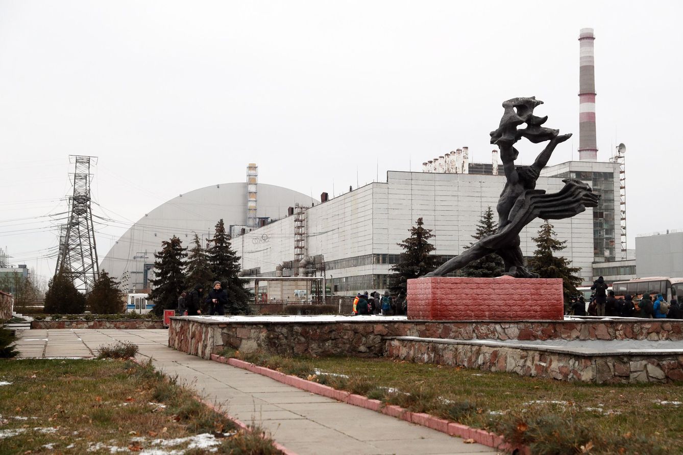 Una vista del Monumento para los 'liquidadores' que murieron durante los trabajos de limpieza después del desastre de Chernóbil. (EFE)