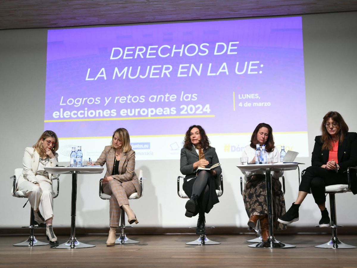 Foto: Las eurodiputadas españolas María Eugenia Rodríguez Palop (Unidas Podemos), Rosa Estarás (PP), Lina Gálvez (PSOE), Margarita de la Pisa (Vox) y Soraya Rodríguez (Ciudadanos). (EFE/Ricardo Coral)