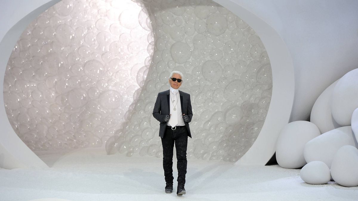 5 años sin Karl Lagerfeld: hablamos con Archie Alled-Martínez, el diseñador español que mantiene vivo su legado