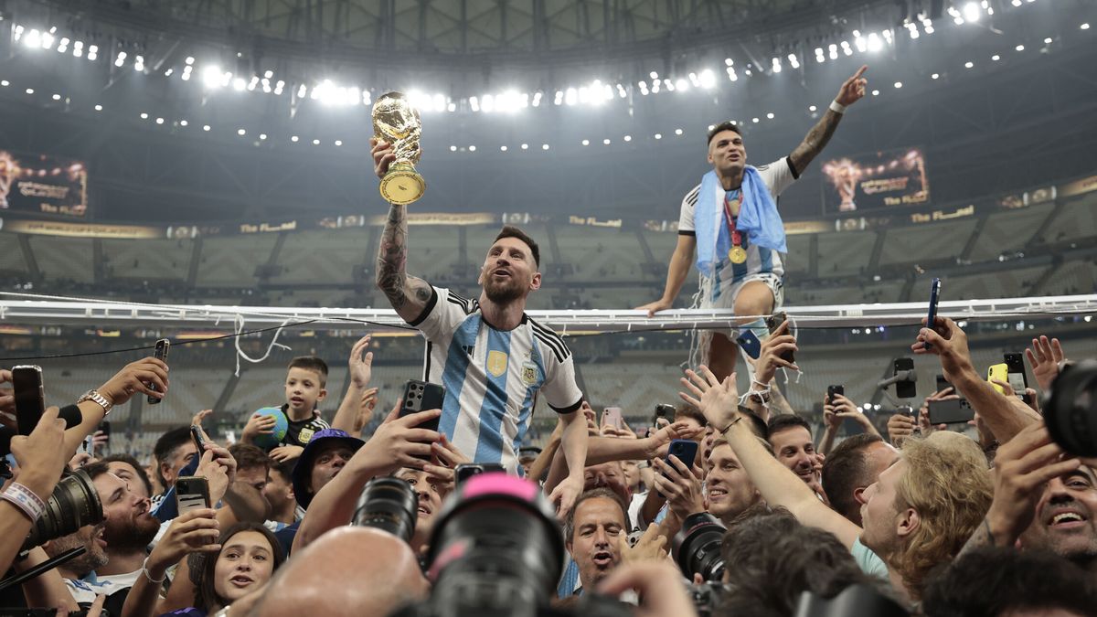 La lección que da Argentina a España en el Mundial: por la selección sufren, se unen y matan