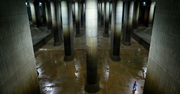 Foto: Imagen de las columnas que sujetan la monumental construcción de la 'catedral' de Tokio. (Reuters)