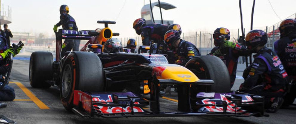 Foto: Webber empieza cada carrera con una mano atada a la espalda