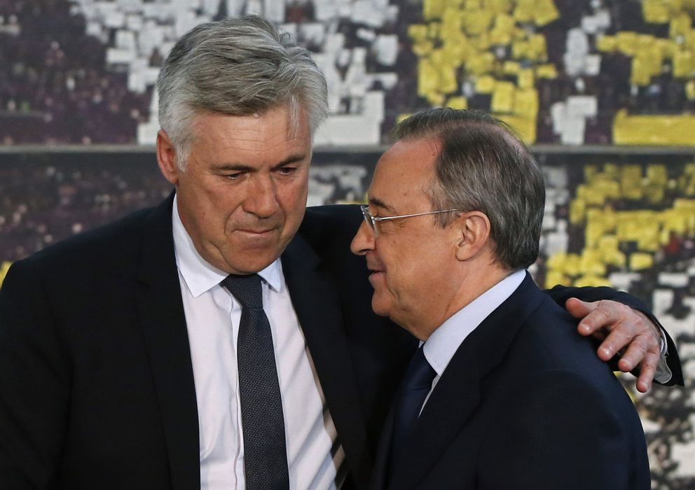 Foto: Florentino Pérez conversa con Carlo Ancelotti.