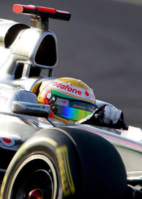 Foto: La culpa del toque entre Hamilton y Massa en Suzuka fue de los retrovisores