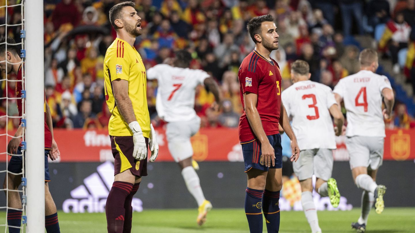 Eric García se lamenta tras un gol rival. (EFE/Christophe Bott)